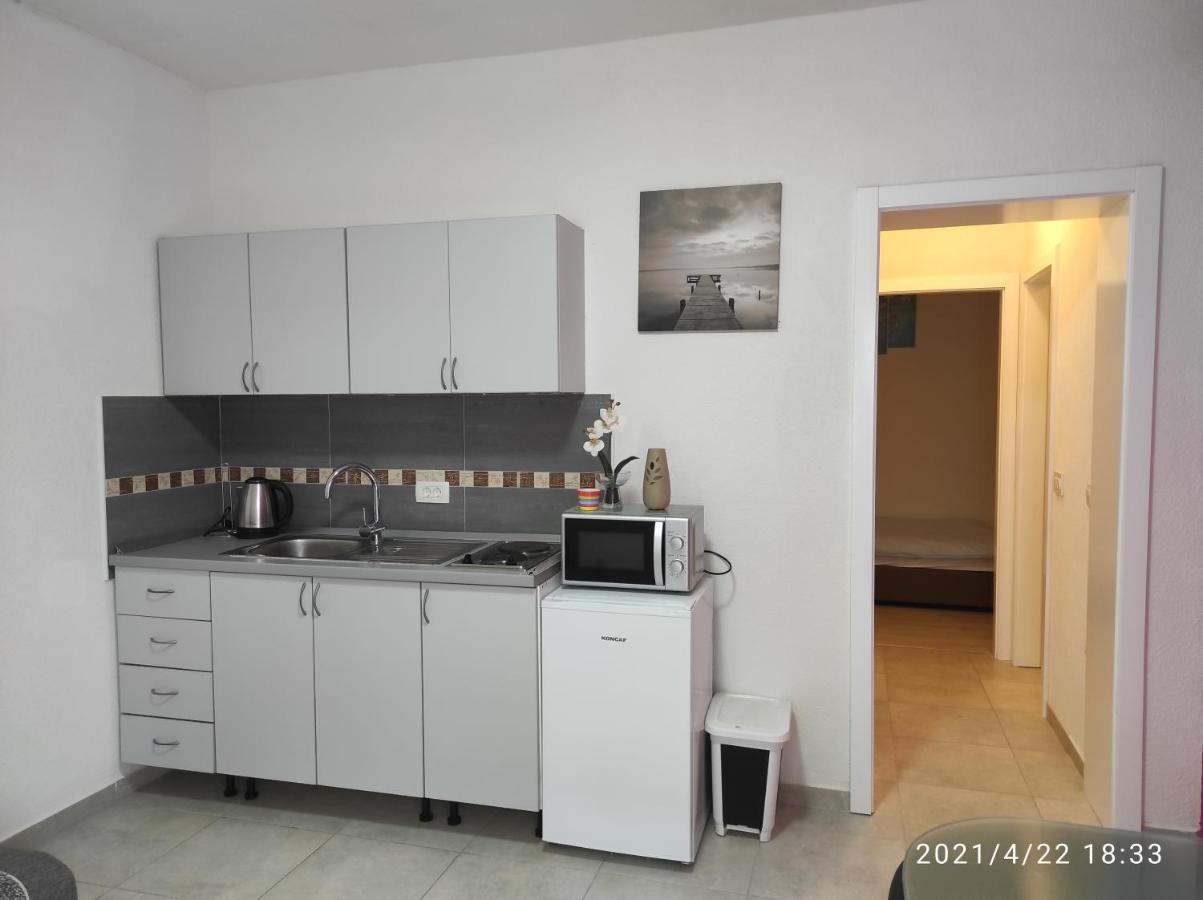 Apartmani Quattro Стариград-Паклениця Екстер'єр фото