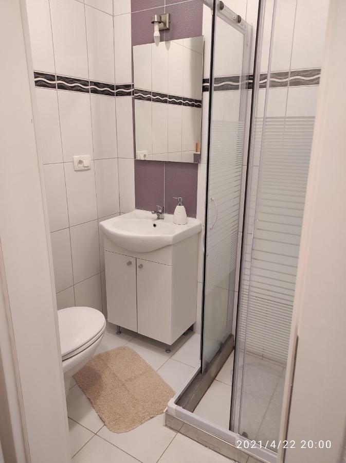 Apartmani Quattro Стариград-Паклениця Екстер'єр фото